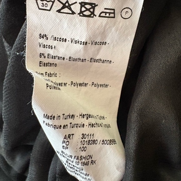 Gray Geometric Women's Top - Picture 3 of 5